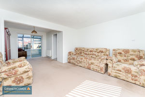 Sitting Room- click for photo gallery